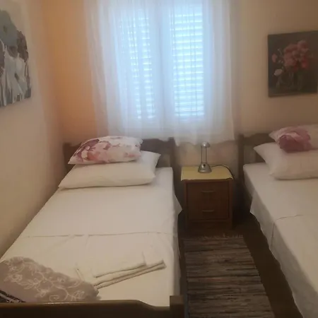 Apartment Ana