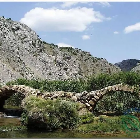 Apartment Ana Gornji Karin